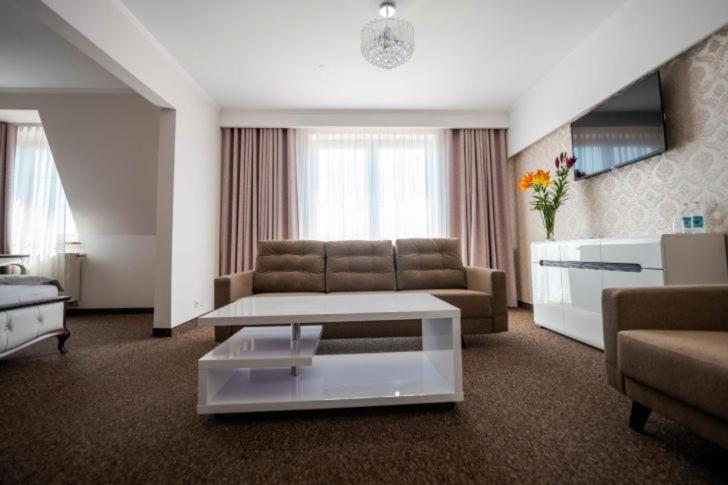 Hotel Palacowa Narol Esterno foto