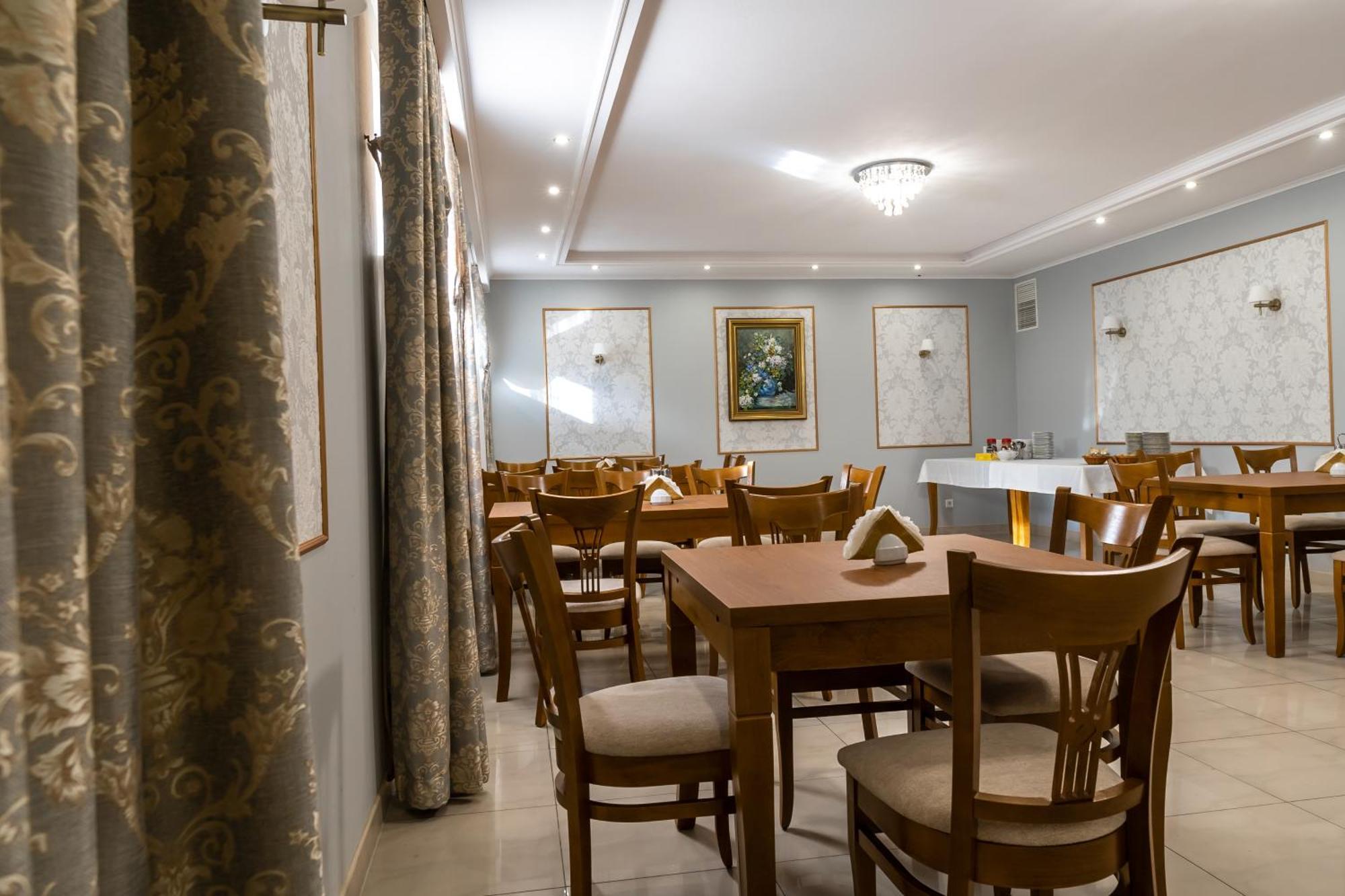Hotel Palacowa Narol Esterno foto